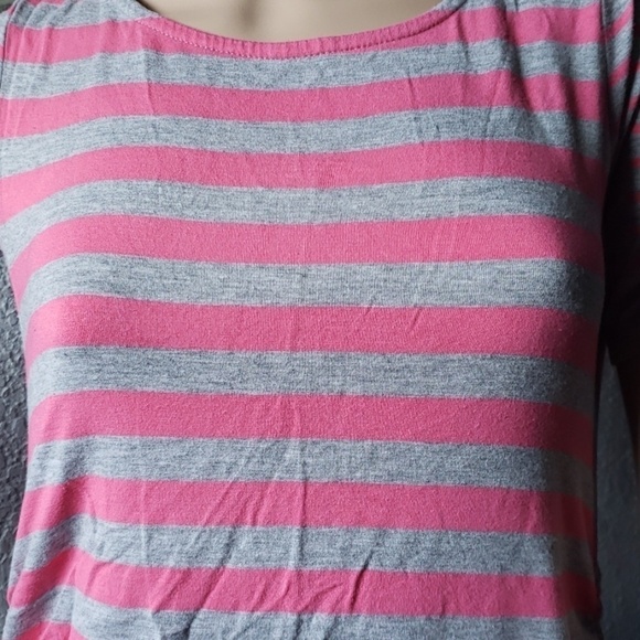 Jessica Simpson zipper maternity top small stripes - Picture 3 of 8